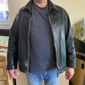 Amazing Strellson men’s lined  leather jacket size medium